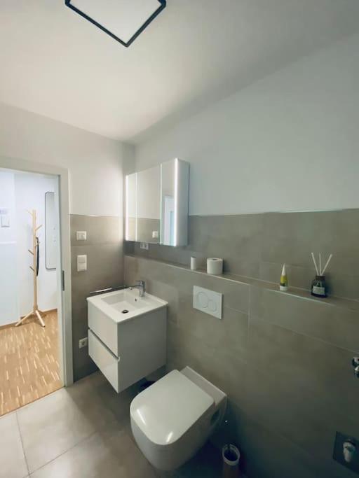 Doreyhome P5 - Zentrale Apartment Fuer 5 Pers Nahe Der Altstadt - Parkplatz - Wlan Passau Exteriör bild